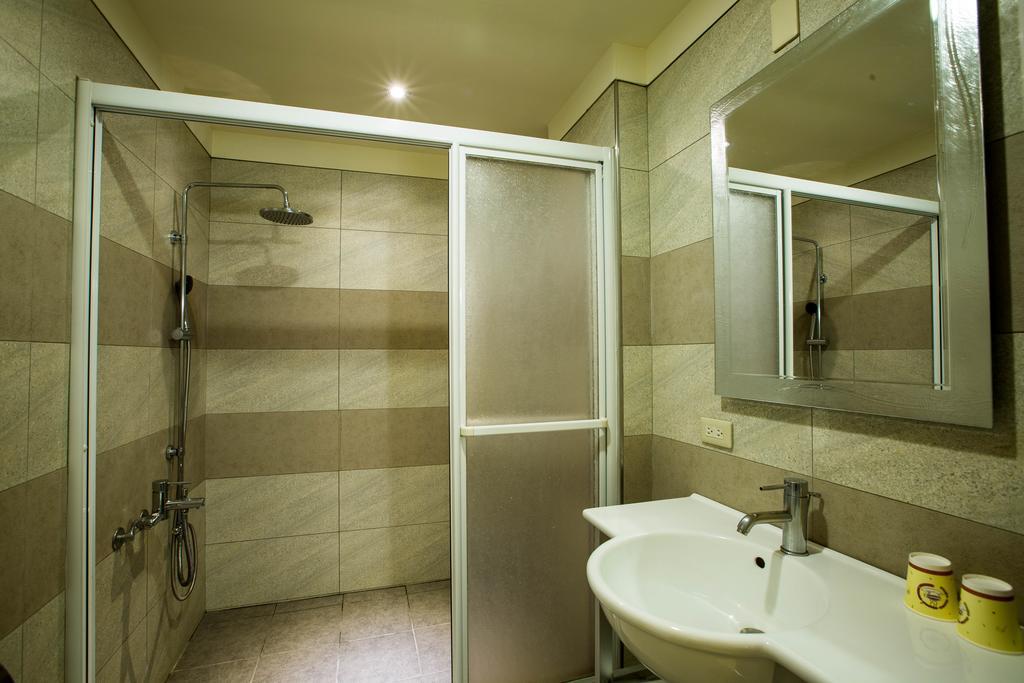 Luckynews Classic Hotel Taoyuan Zewnętrze zdjęcie